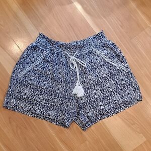 Briggs Stretchy Waist Shorts